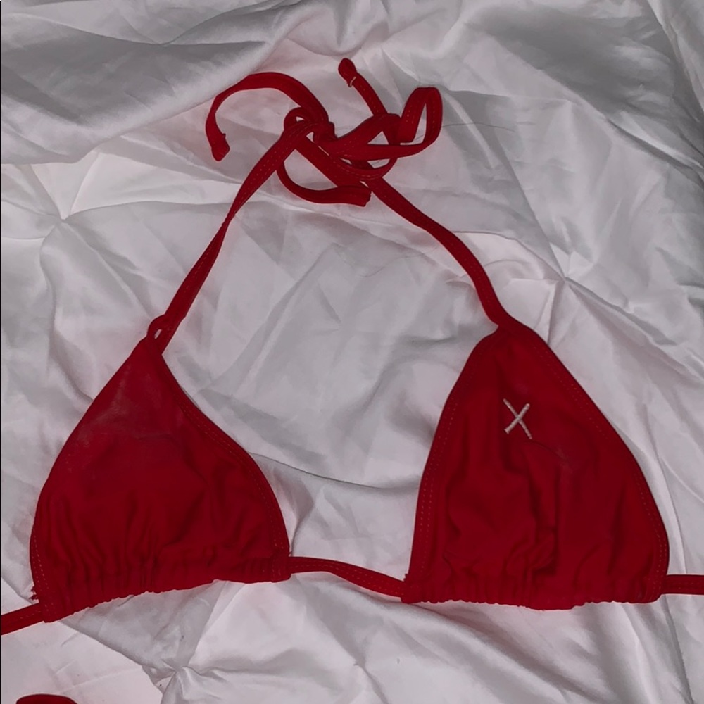 $70 Boutin La red set - Picture 3 of 4